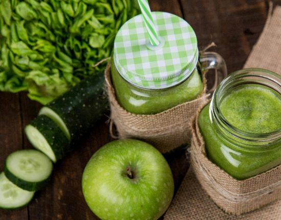 Bautura plina de antioxidanti pentru detox si energie