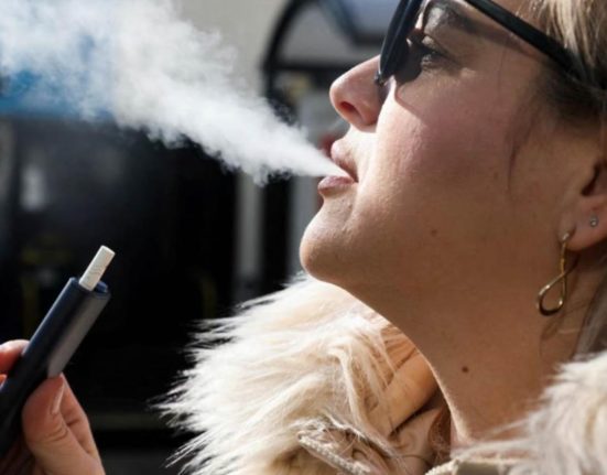Prima tara din UE care interzice vapoarele de unica folosinta