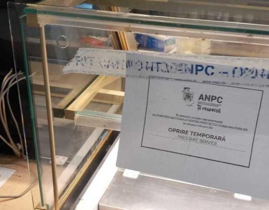 ANPC a inchis aproape toate magazinele din mall ul bogatilor de langa Bucuresti Carrefour Baneasa cel mai mare hipermarket inchis complet