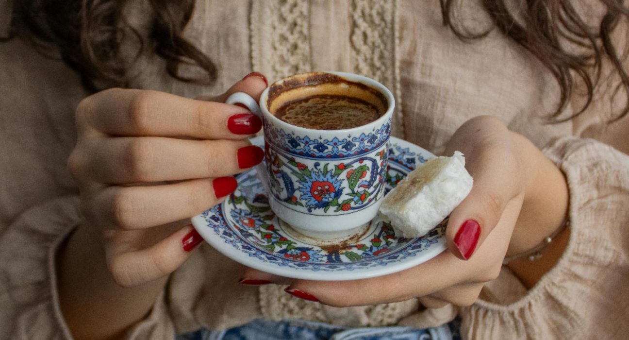 Condimentul arabilor pentru cafea ajuta digestia arde grasimi