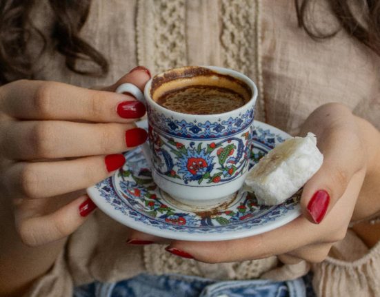 Condimentul arabilor pentru cafea ajuta digestia arde grasimi