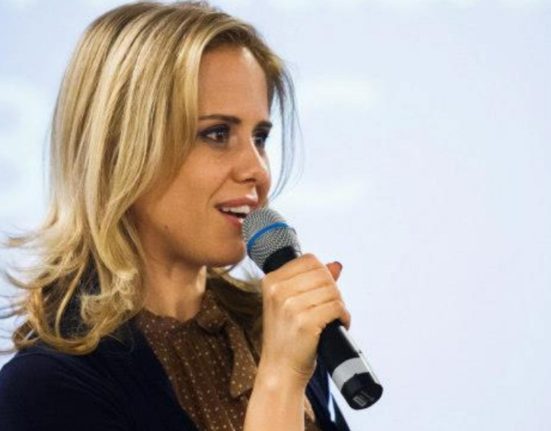 Mancarea preferata a romanilor care ingrasa desi pare inofensiv Opinia Mihaelei Bilic despre consumul sau