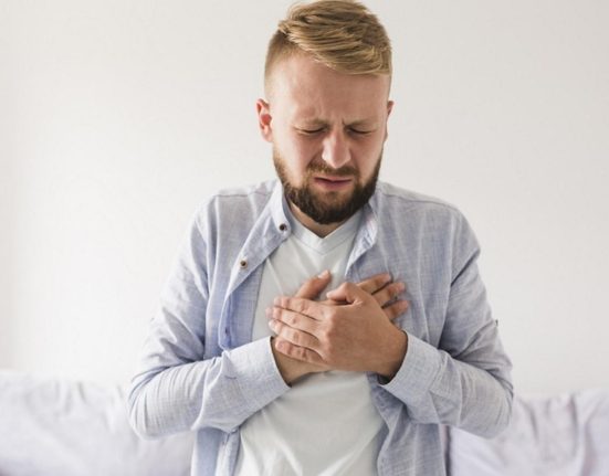 Ce problema medicala urgenta poate cauza durere toracica