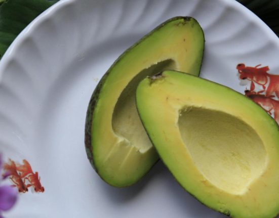 De ce avocado e un super aliment si benefic