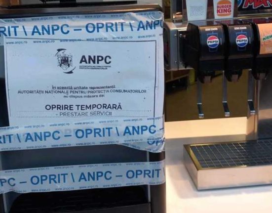 Dezastru la un fast food din Bucuresti Descoperirea incredibila a inspectorilor