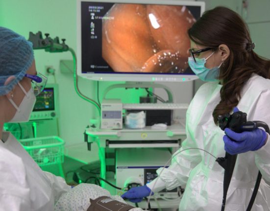 Dureri abdominale severe pot semnala o boala urgenta