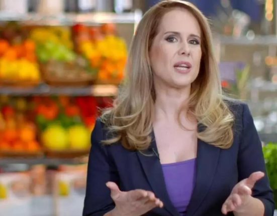 Cea mai mare greseala la masa de Paste Avertismentul nutritionistului Mihaela Bilic