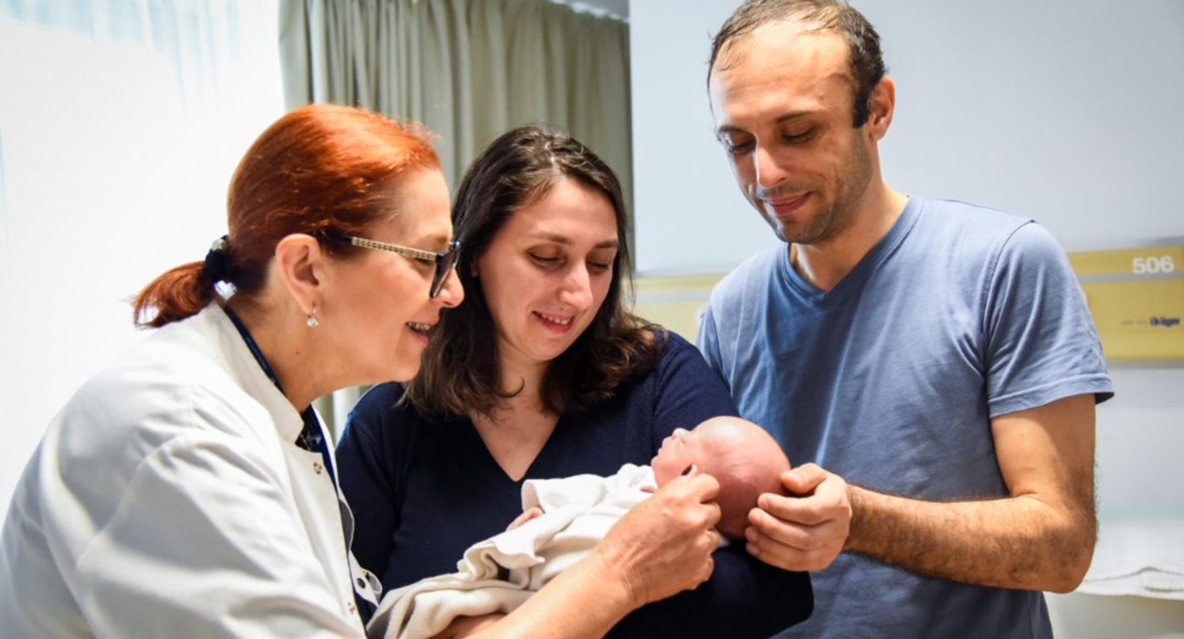 Cum a fost salvata o fetita nascuta prematur