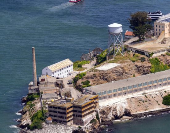 Donald Trump doreste sa reconstruiasca si sa redeschida Alcatraz