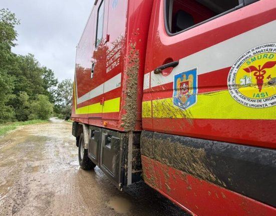 Inundatiile au afectat numeroase sate din Moldova
