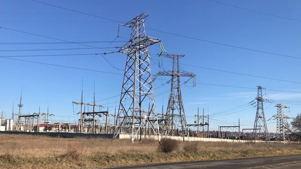Plafonarea preturilor la energia electrica se incheie astazi