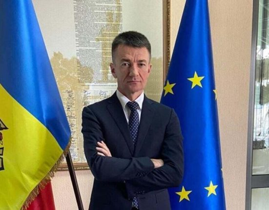Ofiterul acuzat de tradare era expert invitat la UVT