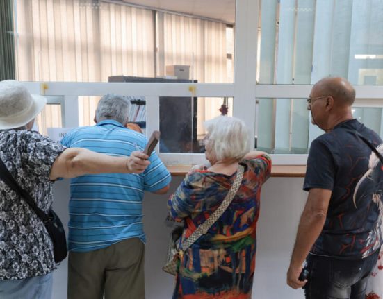 Proiect Amenzi de pana la 20000 lei pentru agresarea functionarilor publici